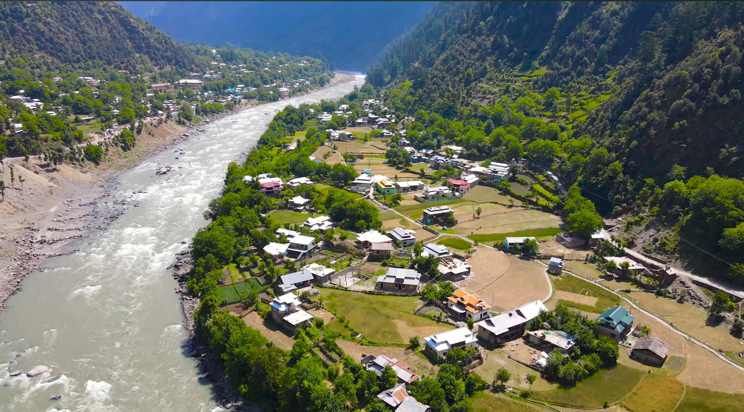 [2025] 9 Powerful Reasons to Visit Keran Valley (India-Pakistan Border)
