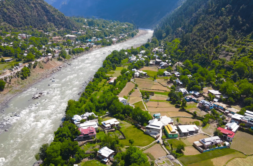 [2025] 9 Powerful Reasons to Visit Keran Valley (India-Pakistan Border)